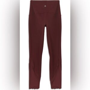 Lululemon SCALLOP LUXTREME
Wunder Under